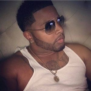 Meet your Posher, Manuel